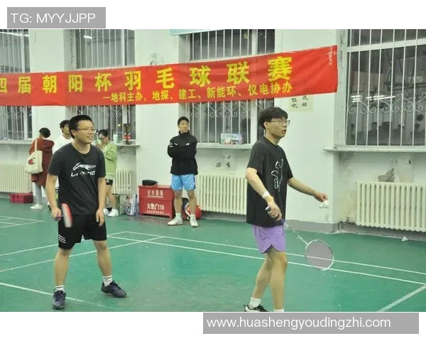 重庆羽毛球队在冠军赛中展现卓越团队协作精神的精彩点评 重庆羽毛球队在冠军赛中展现卓越团队协作精神的精彩点评