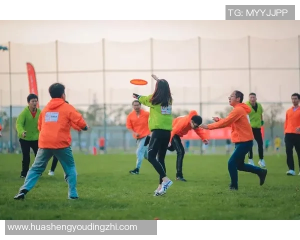 飞盘战术揭秘北京飞盘队如何运用包夹策略提升竞技水平